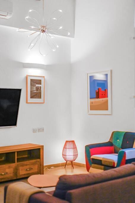 Sliema Unique 4 Bedroom Townhouse Off The Beach Exterior photo